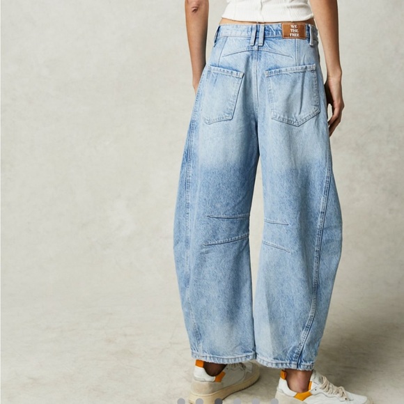 NWT We The Free Good Luck Barrel Jeans 26s - Picture 3 of 6